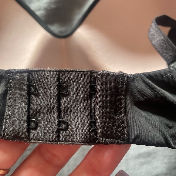 Victoria’s Secret T-Shirt Lightly Lined Wireless - Picture 3 of 6